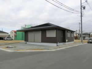 【建物は程完成した3号地】