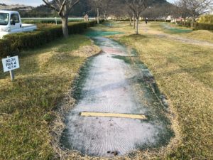 【桜づつみ公園のパターゴルフ場】