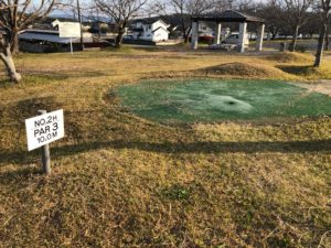 【桜づつみ公園のパターゴルフ場】