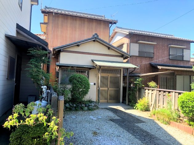 【大黒田町中古住宅外観】