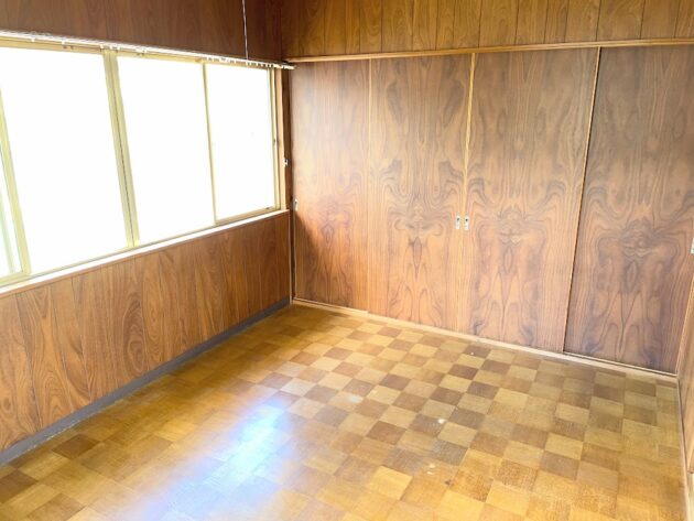 【大きな物入のある2階洋室6帖】
