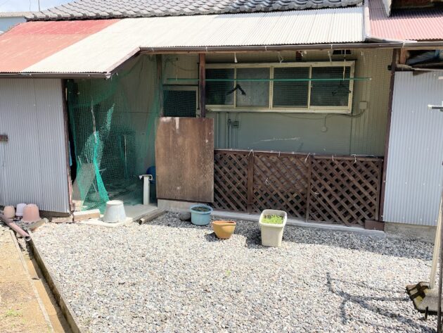 【屋根付きの勝手口】