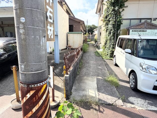 【店舗横スペース】